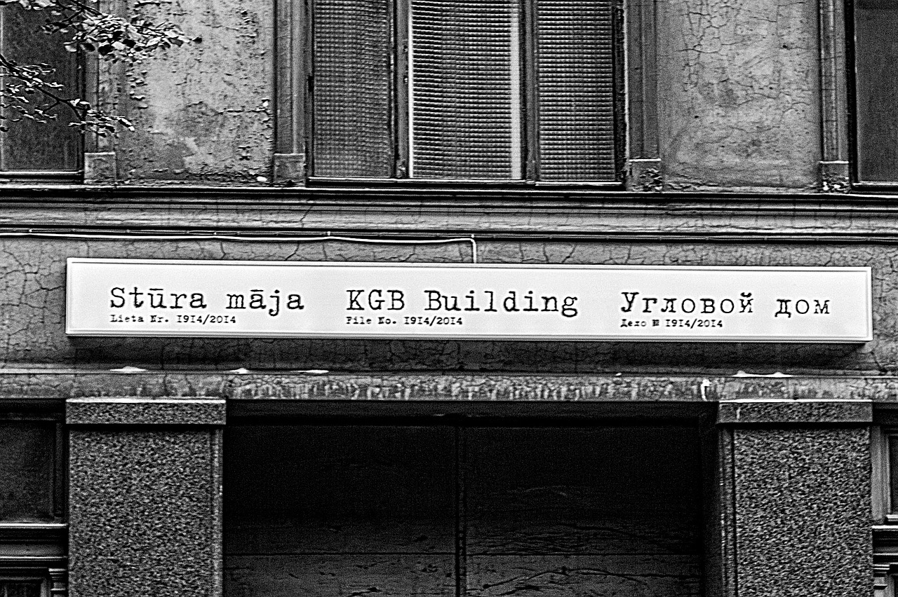 building, ruin, kgb-701008.jpg
